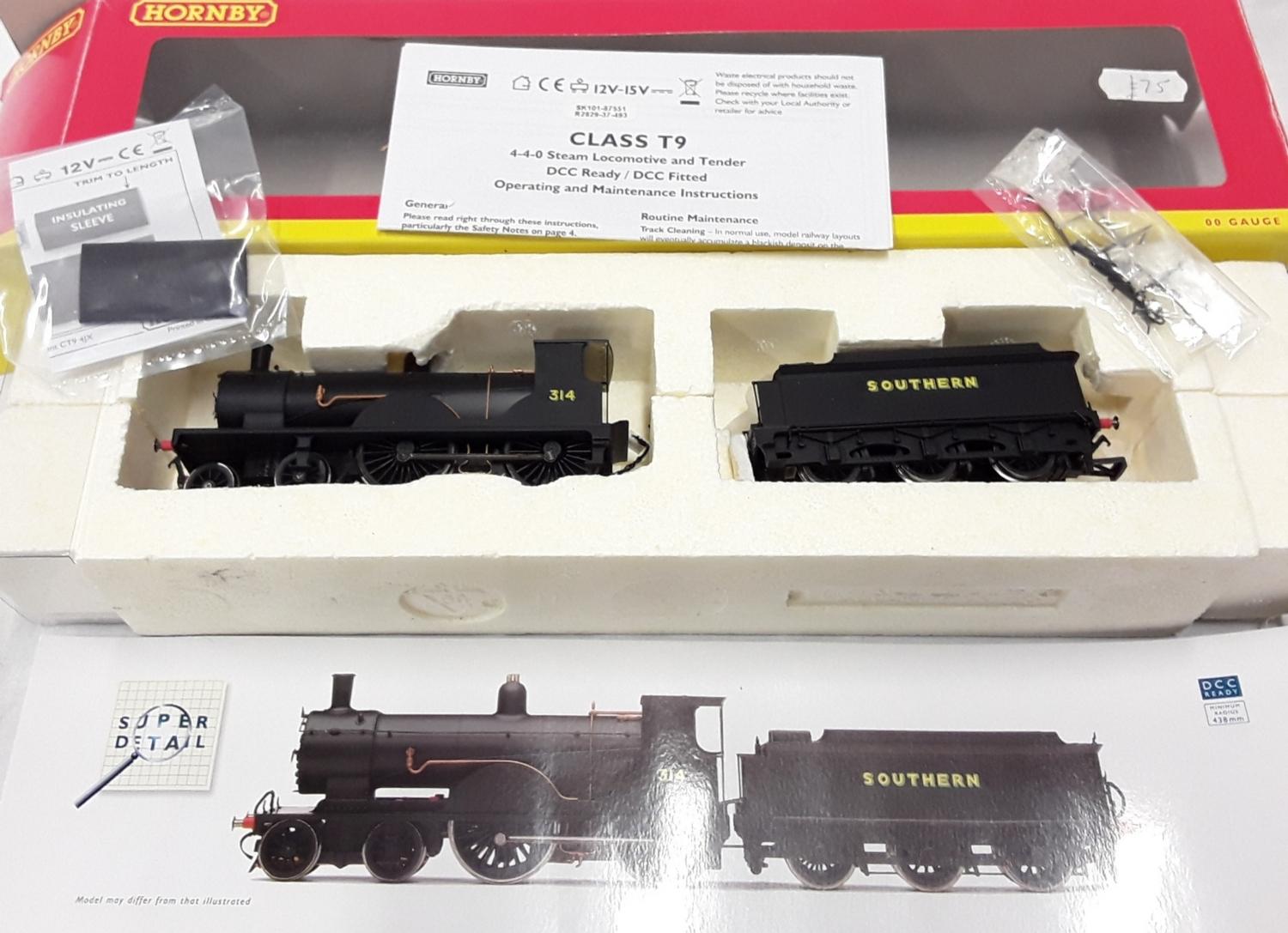 Hornby OO gauge R2829 SR 4-4-0 Class T9 locomotive 314. Appears Excellent in Excellent box.