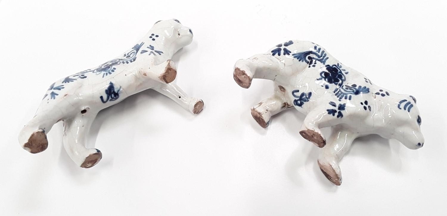 Pair of early (Delft) earthenware animal figures. - Image 3 of 4