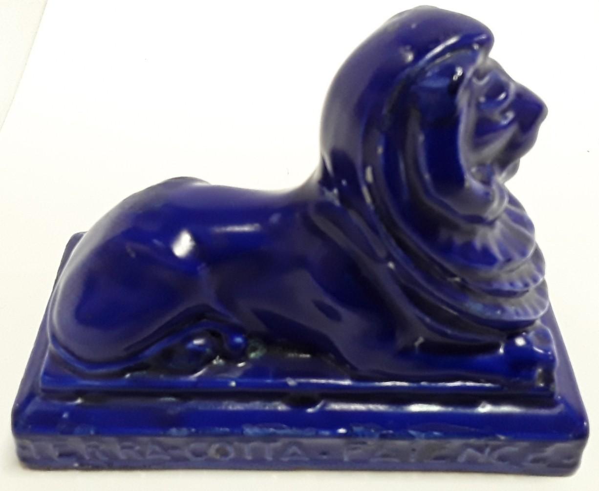 Carters & Co Poole Pottery advertising lion desk paperweight. - Image 3 of 5