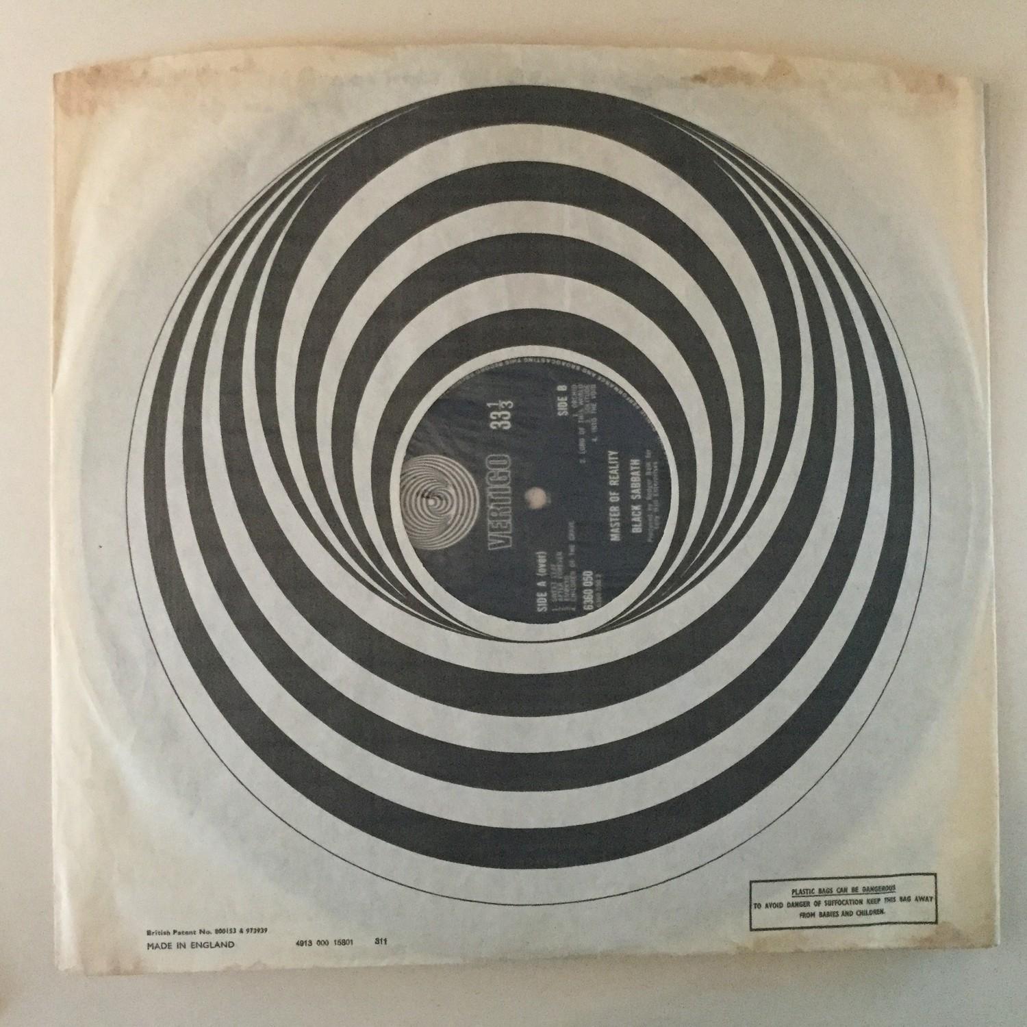BLACK SABBATH 'MASTER OF REALITY' 33 RPM - LP. Vinyl Album on Vertigo Swirl 6360 050. Album / Box - Image 3 of 3