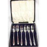 A set of 6 solid silver Dubarry pattern ? cake forks in original box - Cooper Brothers, Sheffield