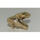 9ct gold horse feature ring. Size Q.