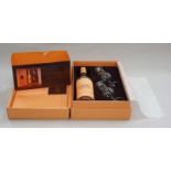 Glenmorangie 10 Years Old Single Highland malt Scotch Whisky 70cl gift set with two glasses boxed.