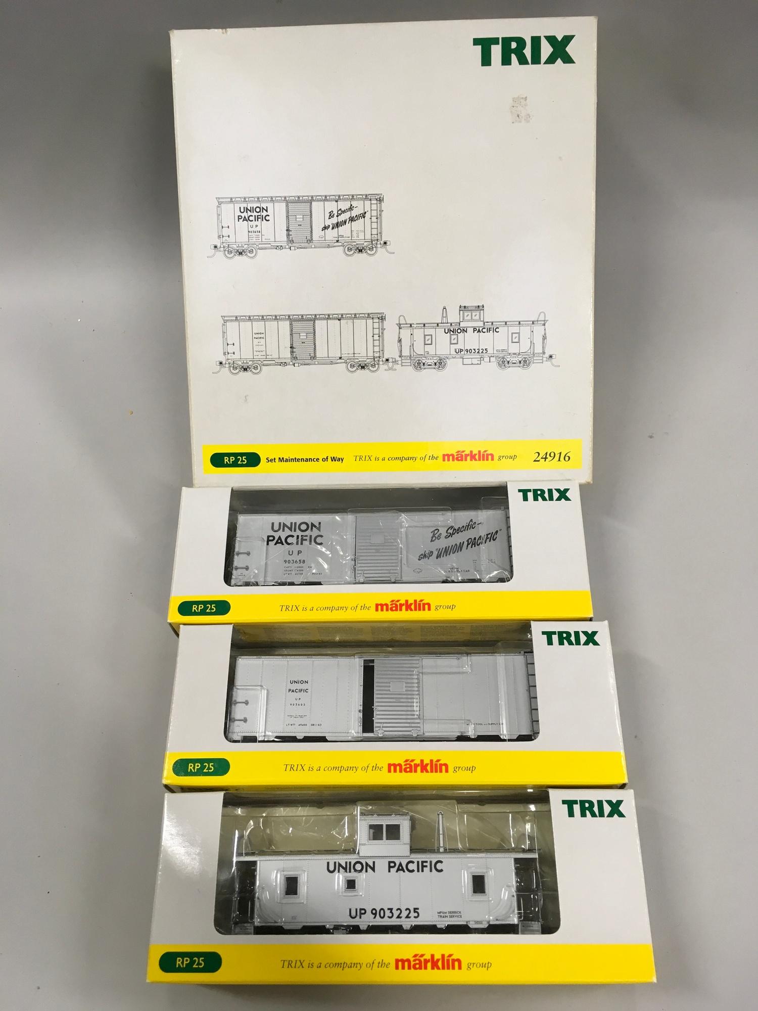 Trix (Marklin) HO boxed items to include 23956 Freight Car set, 24905 Stock Car Set, 24916 - Image 4 of 4