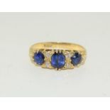An 18ct gold ladies vintage set Sapphire and Diamond ring, Size N. (W2)
