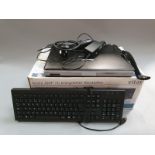 A Compaq computer and keyboard together an Acura amp 70 amplifier (Ref WP)