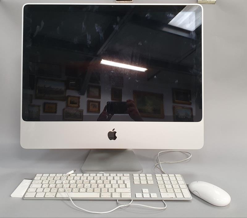 Box Apple iMac computer with keyboard (sold as seen) Ref WP