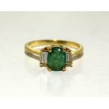 An Emerald and Diamond 18ct gold ring, Size M. (Ref WP)