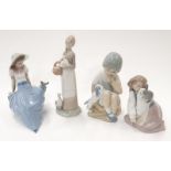 4 Nao figurines