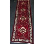 Azari long Runner medallion red and cream 320 by 105cm