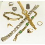 Collection of misc jewellery to include gold and silver items