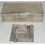 Silver double side cigarette case with the silver matching Ash tray