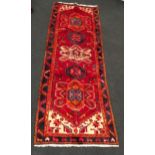 Quality Azari runner medallion red and blue 320 x 105 cm