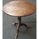 Georgian mahogany round tip top table on tripod base. 74x74cm.