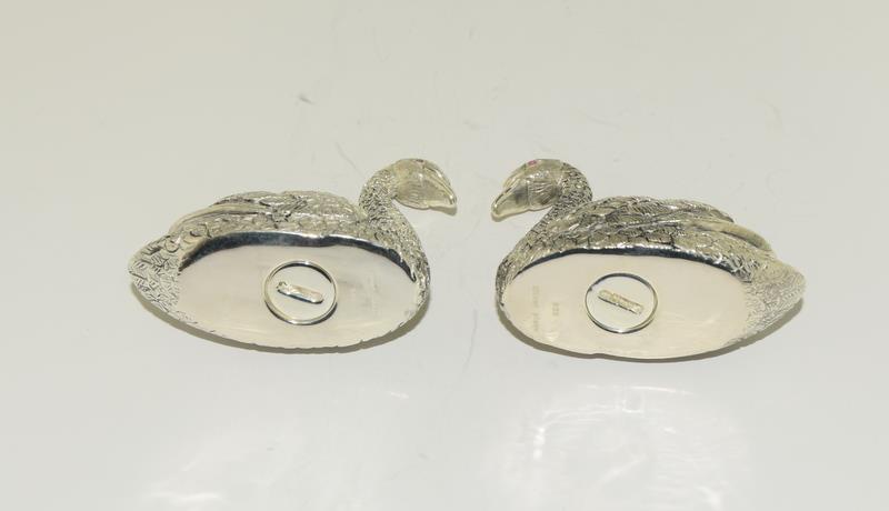 A pair of silver plated condiments in the form of swans. - Image 4 of 4