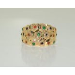 10ct gold semi precious set ring. Size P.