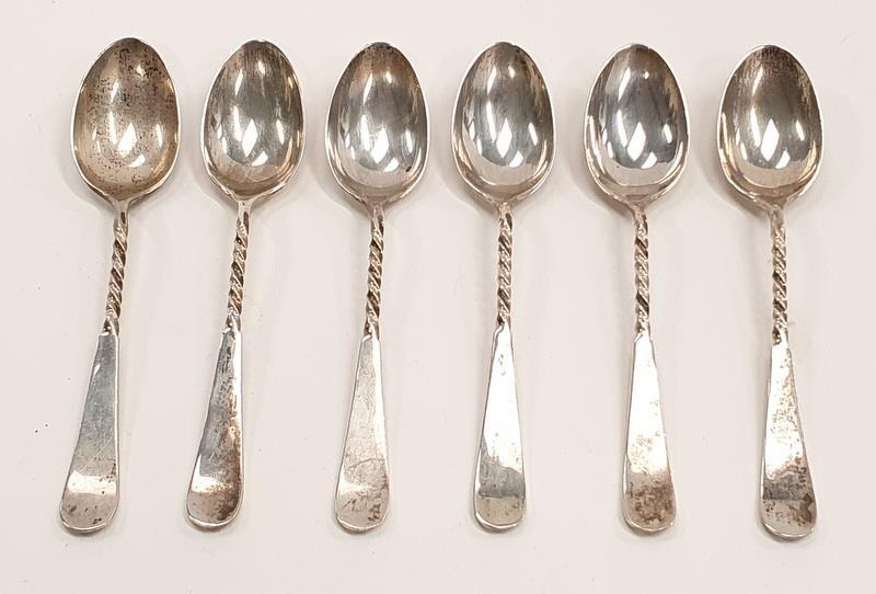 Set of six loose silver teaspoons, Sheffield 1909.