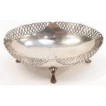 Silver four leg table bowl with lattice edging approx 220gm
