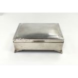 Silver table box (328g).