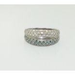 14ct white gold ladies white and green diamond ring. 7g.