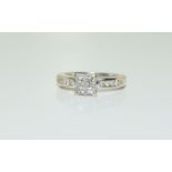An 18ct white gold ladies diamond ring H/M 0.5ct, Size J.