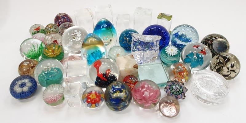 Quantity of paperweights to include Caithness, Madina and Arcadia (43).