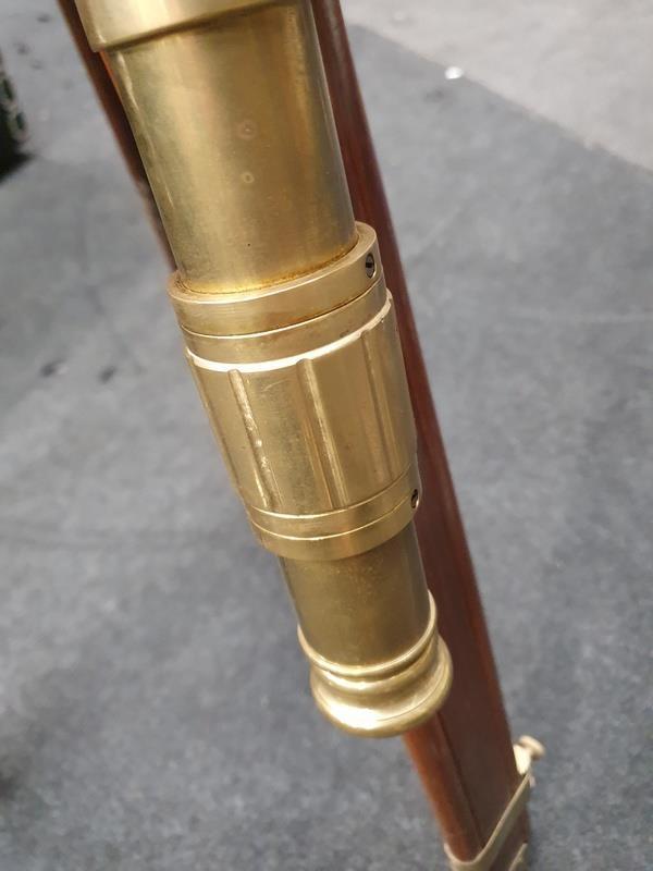 A brass telescope on tripod base. - Image 3 of 4