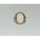 Large Australian opan and 9ct gold ring. Size N.