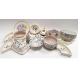 Poole Pottery collection of Traditional pattern tableware (15).