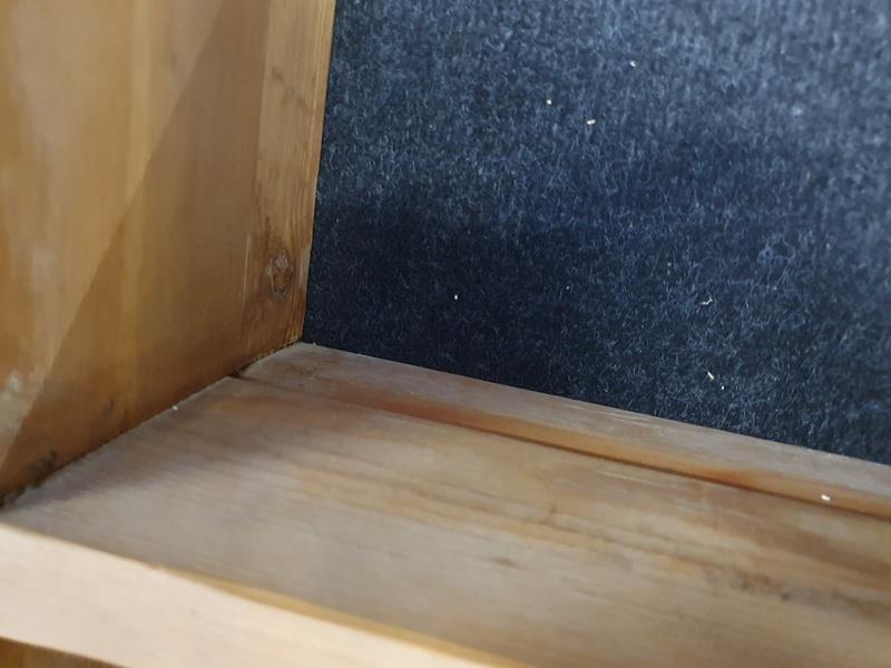 Pine kitchen wall shelf. - Image 2 of 3