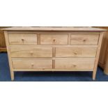 Oak chest of drawers, 3/4.