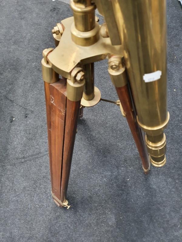 A brass telescope on tripod base. - Image 4 of 4