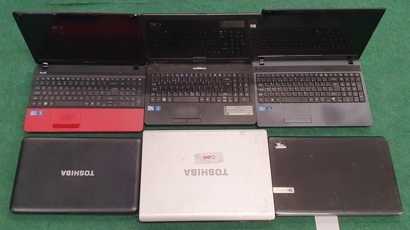 Six laptops by Packard Bell, Toshiba and Acer (Direct from the receiver). - Image 2 of 2