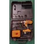 DeWalt DC925KD cordless drill in case with battery and charging station (WP37).