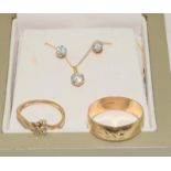 9ct Gold Necklace + Earrings, 9Ct Wedding Ring + 9Ct Gold Rings. ref wp111