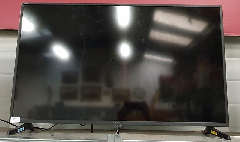 Sharpe 40aj6ke LCD colour TV 40inch screen. REF wp6