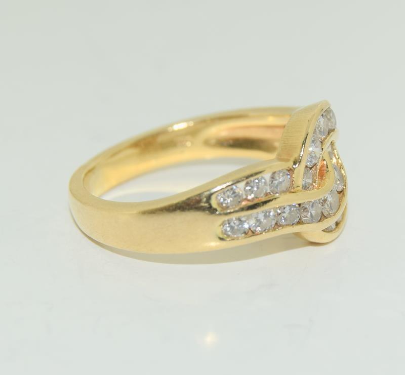 18ct Gold ladies Diamond Knot ring, Size J. - Image 4 of 4
