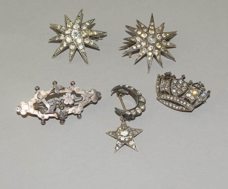 5 x Victorian Silver and Paste Sweetheart Brooches. - Image 3 of 7