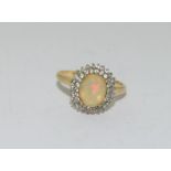 9ct Gold Ladies Opalescent Ring. Size Q