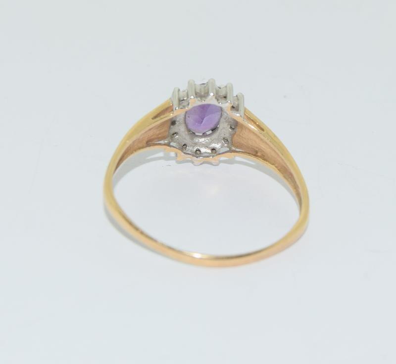 9ct Gold ladies Diamond and Amethyst ring - hallmarked. Size T - Image 3 of 3