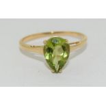 9ct gold ladies peridot ring size T