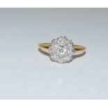 18ct Gold ladies Diamond Cluster ring. Size Q.