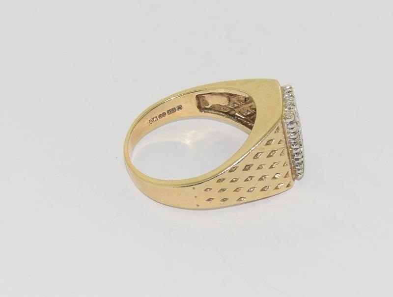 Gents 9ct Gold and Diamond Signet ring - hallmarked 0.33 of a carat, size U. - Image 2 of 3