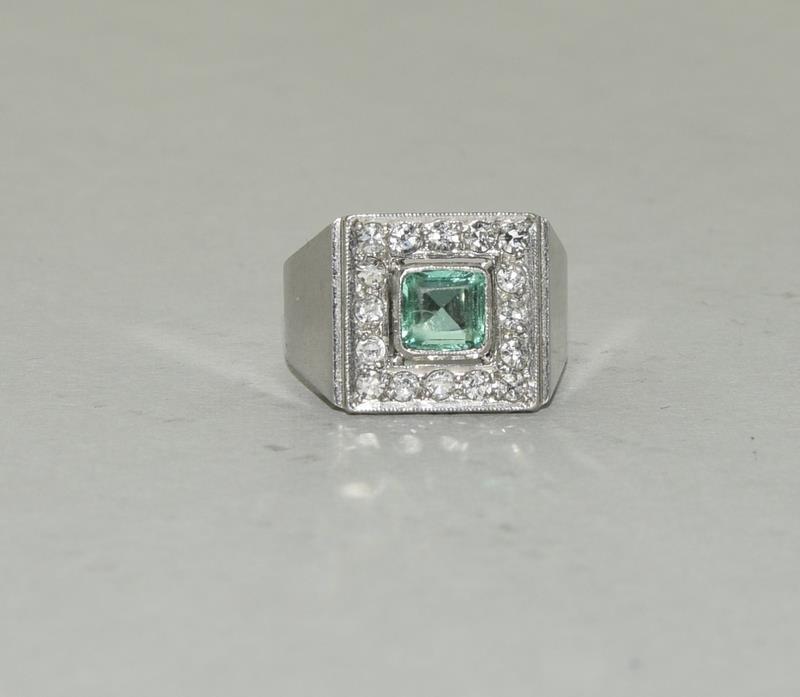 Platinum Art Deco Emerald Diamond ring. - Image 6 of 6