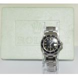 Rolex 1680 'Single Red' Submariner gents wristwatch . Movement 1570 number 306#### 1970s dial has