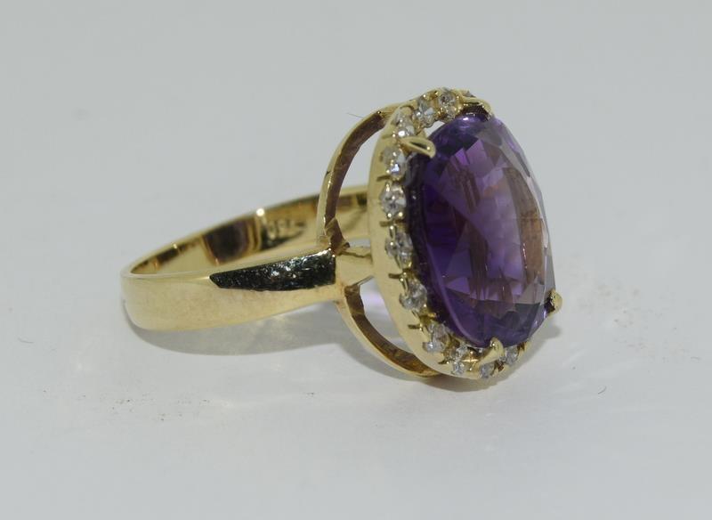 18ct gold Amethyst and Diamond ring. - Image 5 of 6