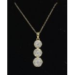 An Impressive 18ct yellow gold graduated drop diamond drop pendant necklace of 1ct