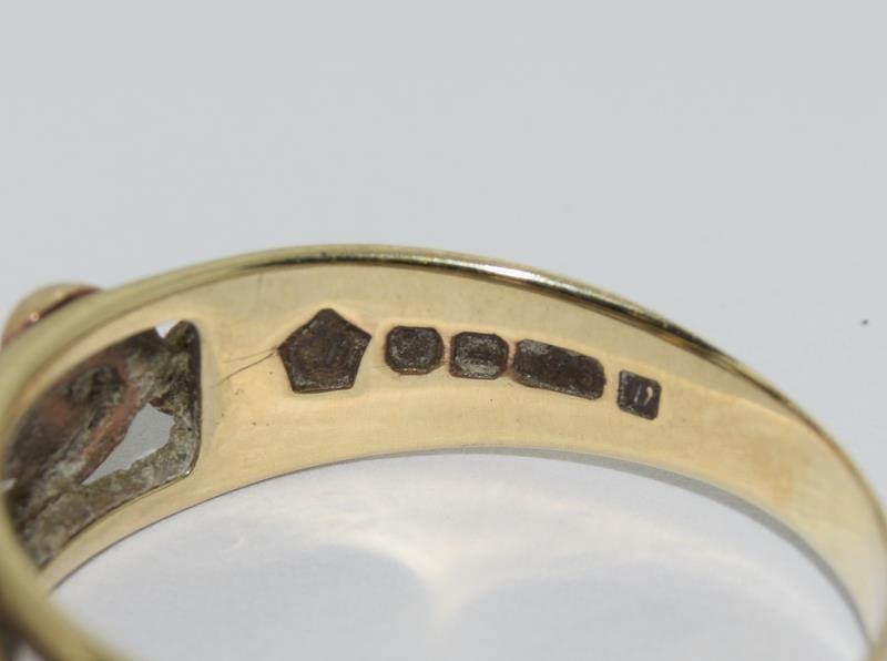 9ct Welsh Gold Band Ring (size Q) & a Matching Pair of Welsh Gold Earrings. 8.78g - Image 3 of 7