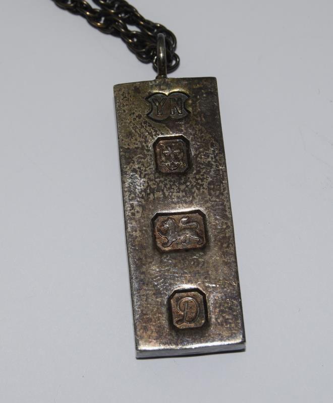 Misc Silver Items to include a Silver Key ring, Ingot & Chain, Bracelet, Earrings, Cigar Cutter - Image 3 of 7