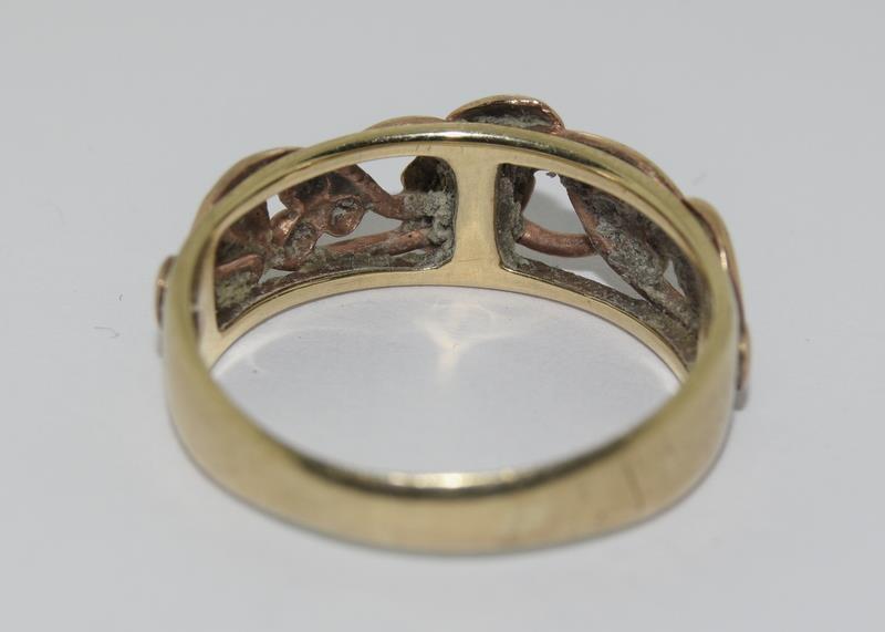 9ct Welsh Gold Band Ring (size Q) & a Matching Pair of Welsh Gold Earrings. 8.78g - Image 4 of 7
